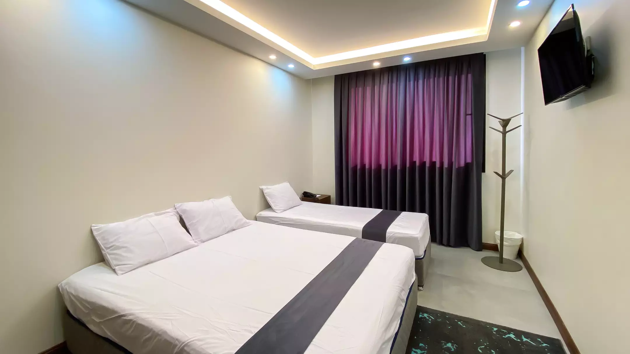 Alibaba https://cdn.alibaba.ir/ostorage/hotel-accommodation-images/6704de7c0fe27c5a5df8f0ae_eb610986-9f6c-4a4e-921e-80c733ade27e_دبل تک (1).webp